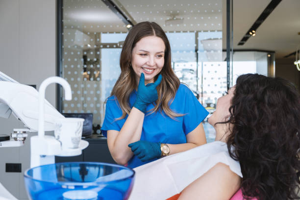 Best Dental Bonding  in Emmetsburg, IA